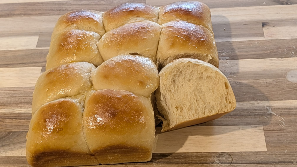 Sourdough Hawaiian Rolls